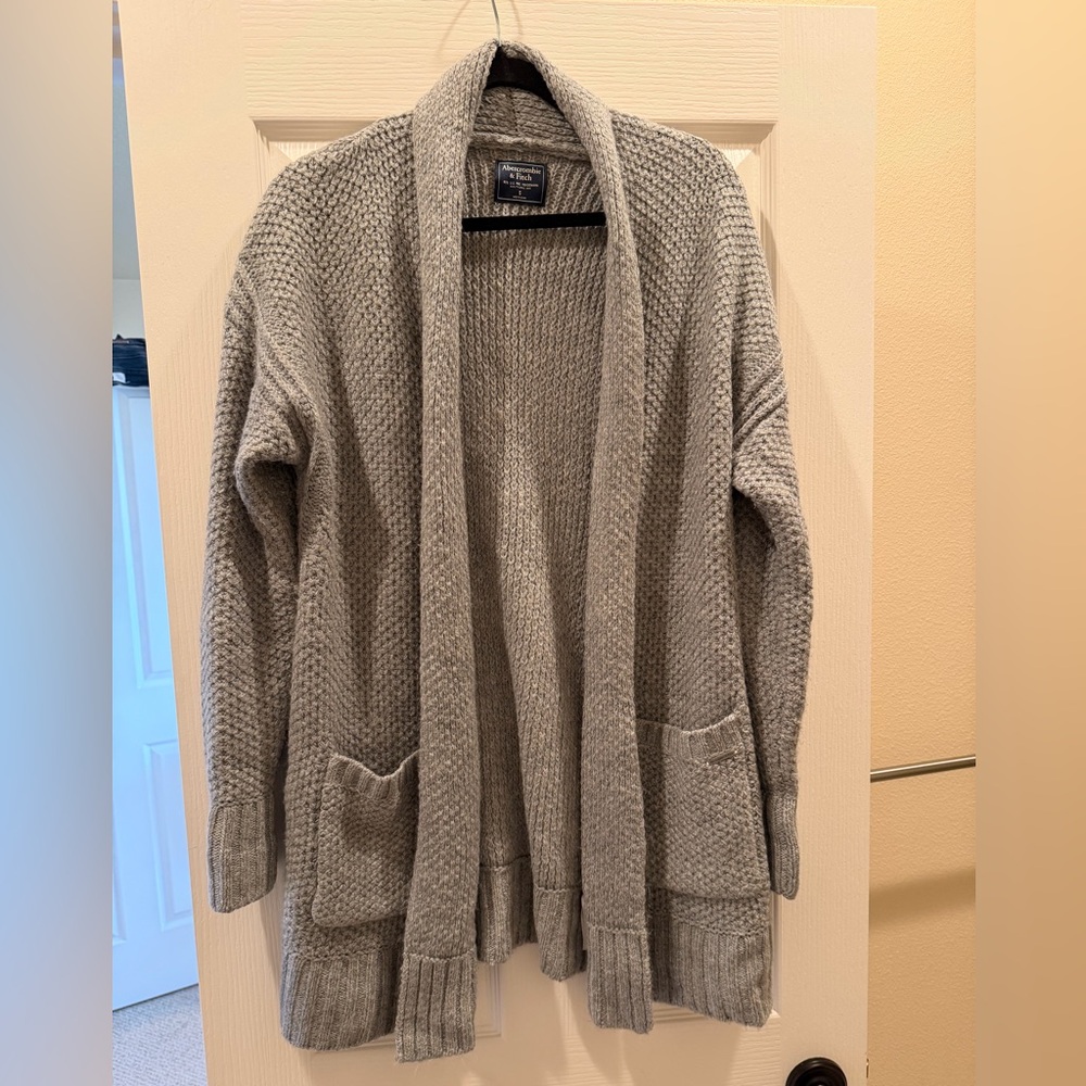 Abercrombie & Fitch Textured Knit Cardigan Sweater